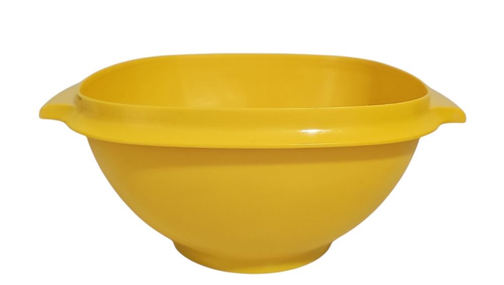 Tupperware Yellow Serving Mixing Bowl 836 Made USA Vintage Retro